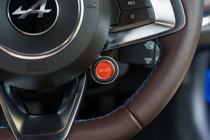 Alpine A110 1.8L Turbo 300 GT 2 DR DCT 19