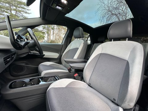 Volkswagen ID.3 Pro 58kWh Family Auto 5dr 4