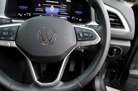 Volkswagen T-Roc LIFE TSI 19