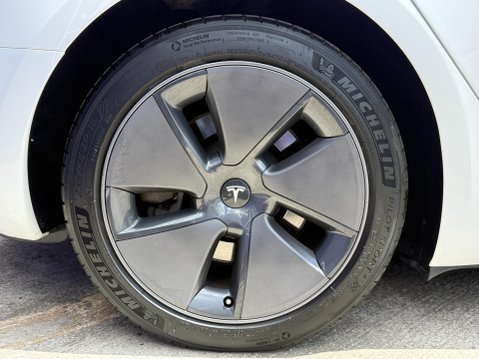 Tesla Model 3 Saloon 4dr Electric Auto RWD (241 bhp) 15
