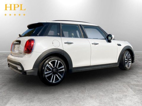 Mini Hatch 1.5 Cooper Exclusive Hatchback 5dr Petrol Steptronic Euro 6 (s/s) (136 ps) 7