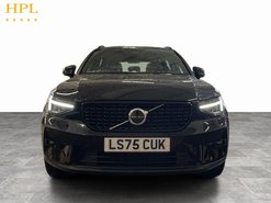 Volvo XC40 2.0 B4 MHEV Plus Dark SUV 5dr Petrol Hybrid DCT Auto Euro 6 (s/s) (197 ps)