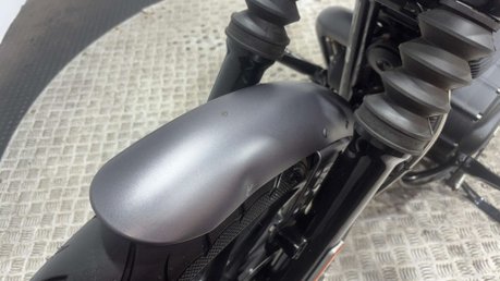 Harley-Davidson Sportster 883 XL N IRON 2016 ONLY 2K MOT VERY CLEAN CUSTOM CRUISER BIKE 30