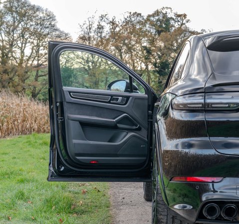 Porsche Cayenne Cayenne GTS 1