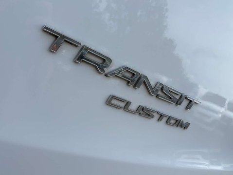 Ford Transit Custom 2.0 300 EcoBlue Limited Panel Van 5dr Diesel Manual L2 H1 Euro 6 (s/s) (130 3