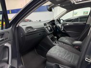 Volkswagen Tiguan 2.0 TSI SEL SUV 5dr Petrol DSG 4Motion Euro 6 (s/s) (180 ps) 24