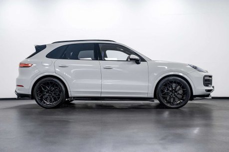 Porsche Cayenne 4.0T V8 GPF Turbo SUV 5dr Petrol TiptronicS 4WD Euro 6 (s/s) (550 ps) 14