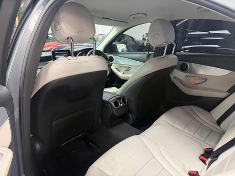 Mercedes-Benz C Class 1.6 C200d Sport Saloon 4dr Diesel G-Tronic+ Euro 6 (s/s) (136 ps) 32