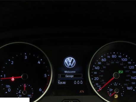 Volkswagen Tiguan 2.0 TDI BlueMotion Tech SE Navigation SUV 5dr Diesel DSG 4Motion Euro 6 (s/ 3