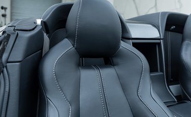 Aston Martin V12 Vantage S ROADSTER 15