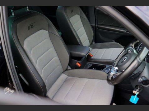 Volkswagen Tiguan 2.0 TDI BlueMotion Tech R-Line SUV 5dr Diesel DSG 4Motion Euro 6 (s/s) (190 4