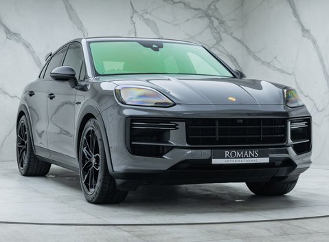 Porsche Cayenne TURBO E-HYBRID GT 9