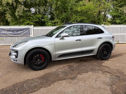 Porsche Macan GTS PDK 16
