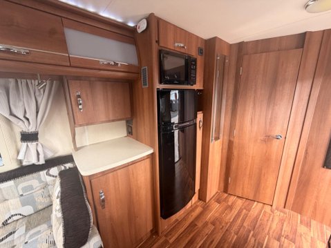 Auto-Sleepers Winchcombe 316 CDI LWB 11