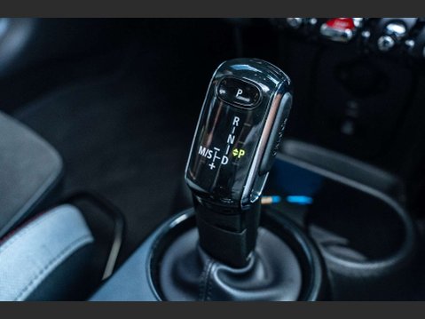 Mini Hatch 2.0 John Cooper Works Auto 3dr 18