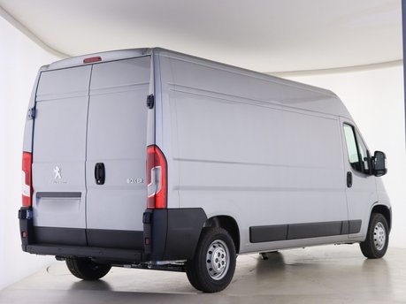 Peugeot Boxer 2.2 BlueHDi L3H2 Professional Premium+ 140ps 3