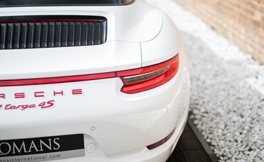 Porsche 911 (991) Targa 4S PDK 28
