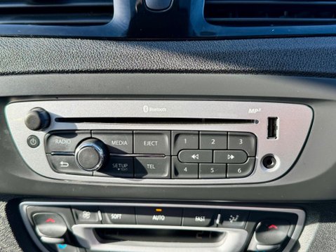 Renault Scenic 1.5 dCi ENERGY Dynamique TomTom Euro 5 (s/s) 5dr 43