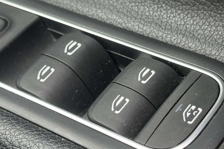 Mercedes-Benz A Class 1.5 A180d Sport Hatchback 5dr Diesel 7G-DCT Euro 6 (s/s) (116 ps) 33