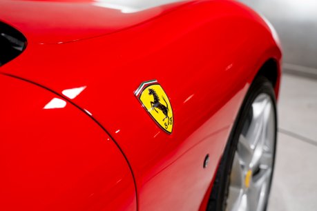 Ferrari Roma WARRANTY. PASSENGER DISPLAY. CARBON STEERING WHEEL. MAGNERIDE SUSPENSION. 39