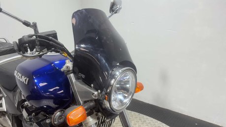 Suzuki GSX1400 2003 30K VERY CLEAN MUSCLE BIKE NEW MOT 1400CC NAKED 14