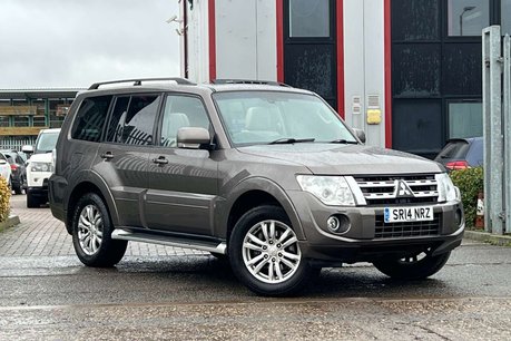 Mitsubishi Shogun 3.2 DI-DC SG3 SUV 5dr Diesel Auto 4WD Euro 5 LWB (197 ps) 13