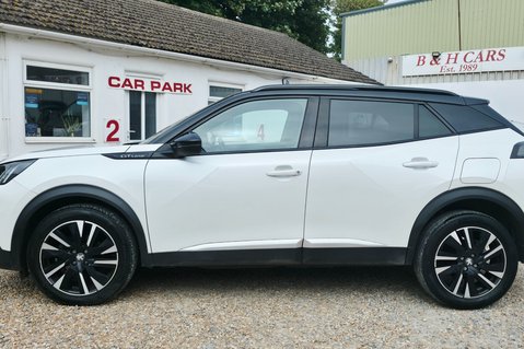 Peugeot 2008 1.2 PURETECH S/S GT LINE STUNNING CAR! APPLE CARPLAY! ANDROID AUTO! 5