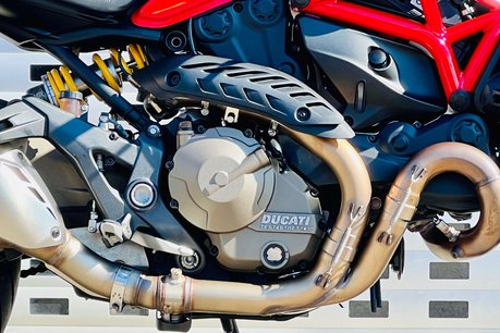 Ducati Monster 821 Monster 821 12