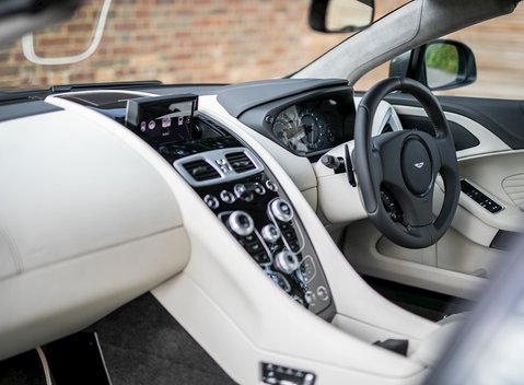 Aston Martin Vanquish S Volante 17
