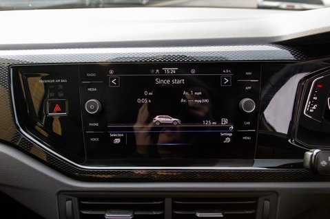 Volkswagen Polo LIFE TSI 24