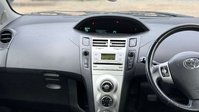 Toyota Yaris 1.3 VVT-i TR Hatchback 5dr Petrol Manual (141 g/km, 85 bhp) 25