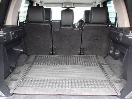 Land Rover Discovery Commercial seat commercial seat conversion - Latest delighted customer!