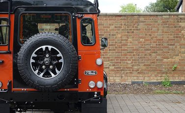 Land Rover 90 Adventure 13