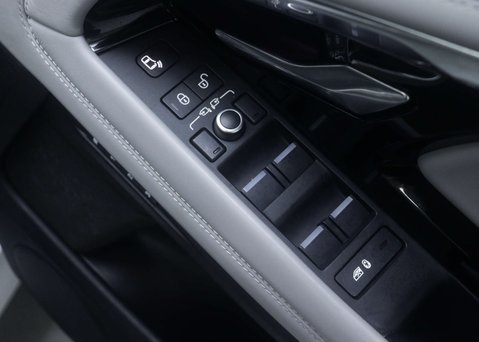 Land Rover Range Rover Evoque 1.5 Range Rover Evoque R-Dynamic HSE P300e Auto 4WD 5dr 50