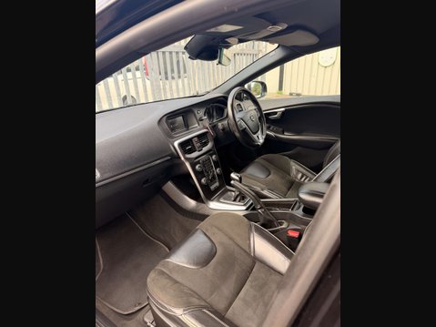 Volvo V40 2.0 V40 R-Design D2 5dr 19