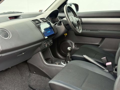 Suzuki Swift 1.3 Swift GL 3dr 12