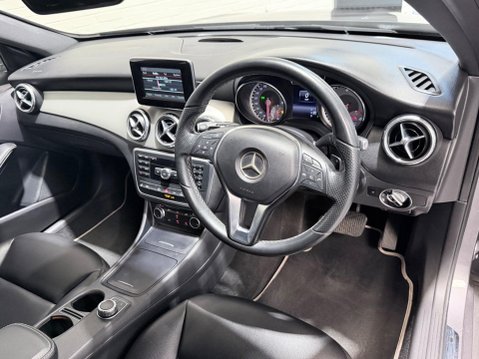 Mercedes-Benz GLA 2.1 GLA220 CDI SE 7G-DCT 4MATIC Euro 6 (s/s) 5dr 12