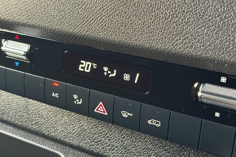 Mercedes-Benz Sprinter 315 Cdi Premium Mwb Lr Panel Van 21