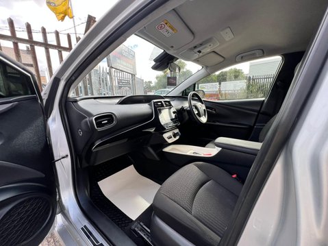 Toyota Prius VVT-I ACTIVE 58