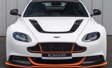 Aston Martin Vantage GT12 4