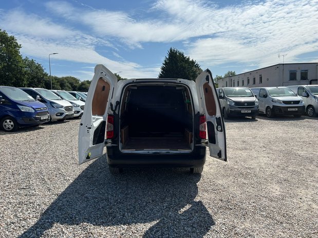 Citroen Berlingo LWB L2H1 Low Roof Enterprise Air Con Sensors EURO 6 NO VAT 11