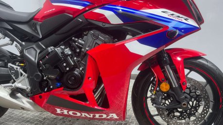 Honda CBR 2024 74 PLATE E-CLUTCH ONLY 240 MILES MOT AUTO 650CC SPORTS BIKE 9