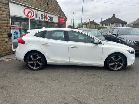 Volvo V40 T2 R-DESIGN NAV 8