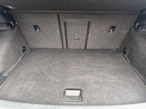 Volkswagen Golf 1.0 TSI BlueMotion Tech SE Nav Euro 6 (s/s) 5dr 36