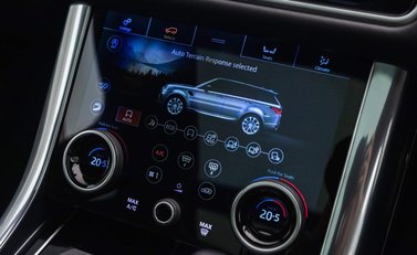 Land Rover Range Rover Sport SVR 15
