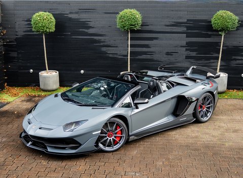 Lamborghini Aventador SVJ LP 770-4 ROADSTER 2