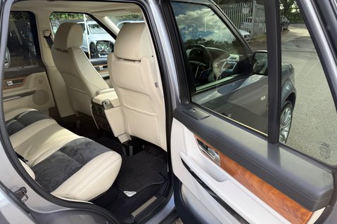Land Rover Range Rover Sport SDV6 HSE - 10 SERVICES RECORDED - NEW MOT - RARE INTERIOR 30