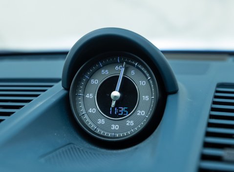 Porsche 911 Turbo (992) 21