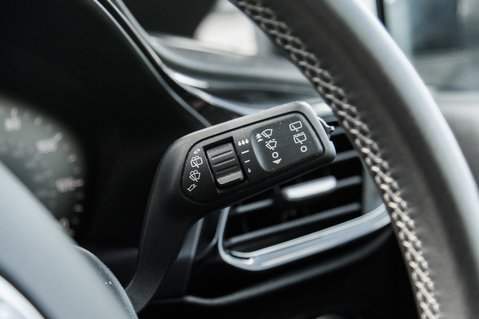 Ford Fiesta TITANIUM 18