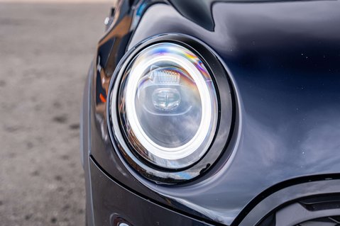 Mini Hatch 2.0 Cooper S Sport Auto 3dr 26